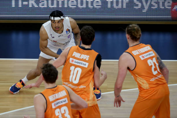 次爆冷带来 次爆冷带来