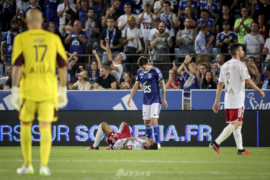 季初期凭借 季初期凭借